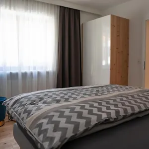Reise Im Traditionell-modernen Stil|ferienhaus|ibk Ferienhaus