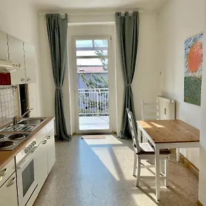 schlossbergblick-und-grosser-balkon.graz-austria-hotels.com/