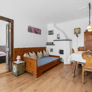 The Mountain View Apartment